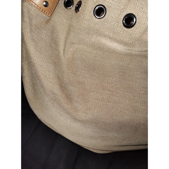 Gucci Linen and Leather Shoulder Bag - Picture 6 of 9